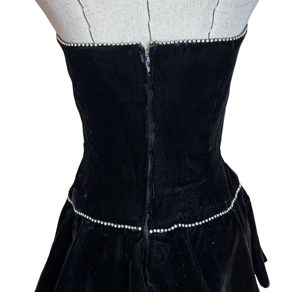 Vintage 80s A. J. Bari Saks Black Velvet Peplum Rhinestone Trim Strapless Dress - Picture 6 of 10